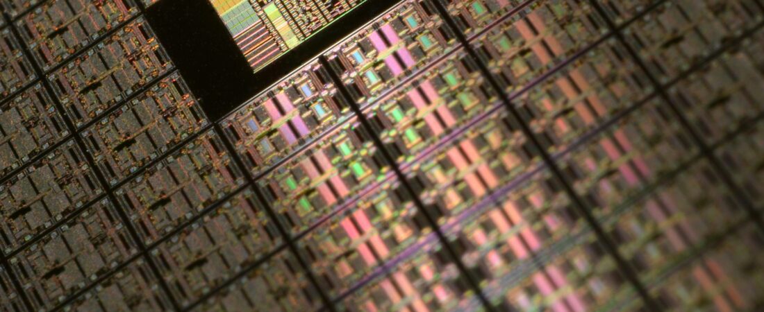 Nanotecnologia nos Eletrônicos: A Tecnologia que Cabe em um Fio de Cabelo e Muda Tudo